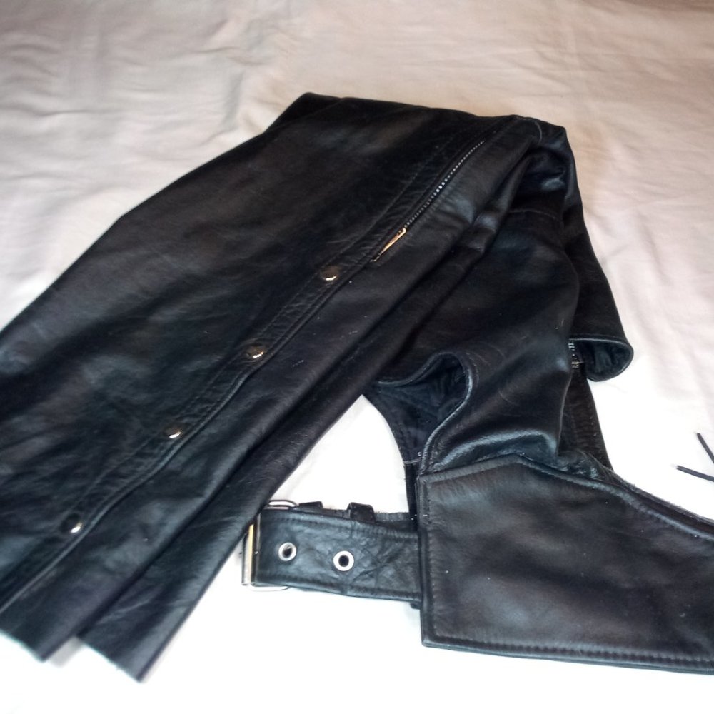 Interstate Classic Leather Womens Chaps Size S - image 2